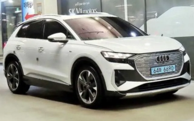 인천중고차거래사이트 Q4 e-트론 40 프리미엄 매물 사진 3 - 2022/10 69,308km