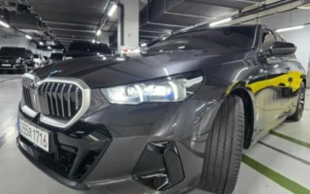 인천중고차거래사이트 5시리즈 (G60) 530i xDrive 매물 사진 11 - 2025/01 34,258km