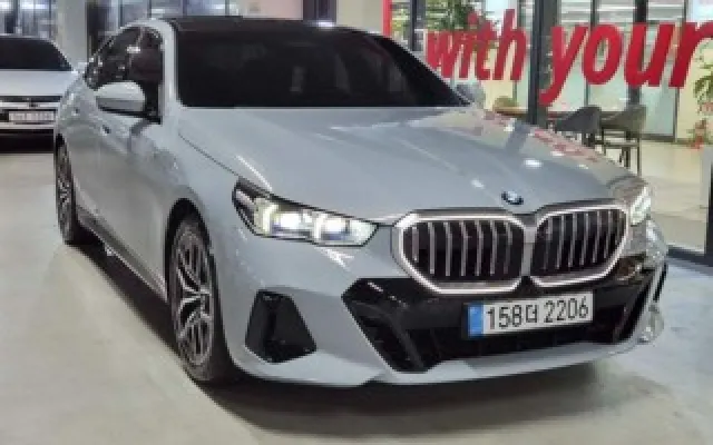 인천중고차거래사이트 5시리즈 (G60) 520i 매물 사진 3 - 2025/07 17,212km