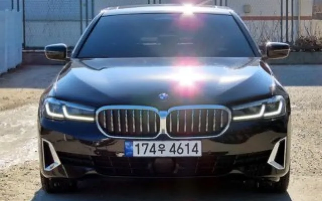 인천중고차거래사이트 5시리즈 (G30) 523d xDrive 럭셔리 매물 사진 14 - 2022/12 52,513km